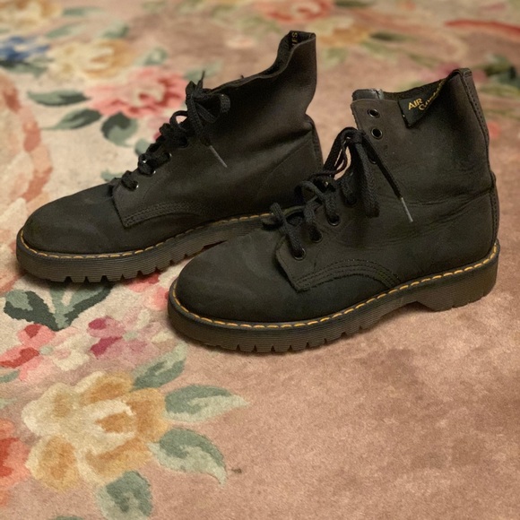 doc martens nubuck boots